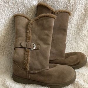 Size 7 gently worn boots